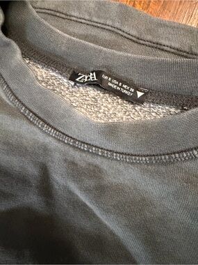 Zara woMen's Gray Crewneck Sweater
